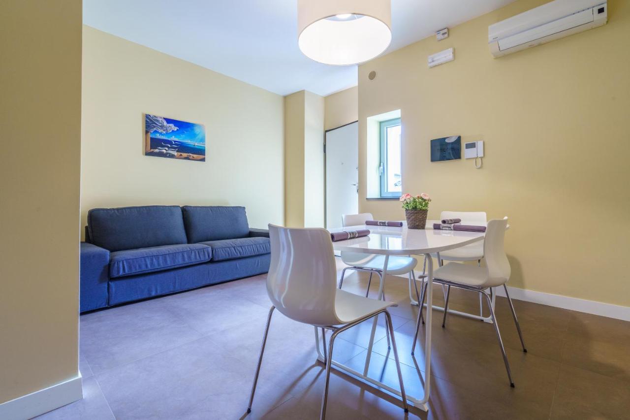 Holiday In Home Suite Archimede Catania Esterno foto