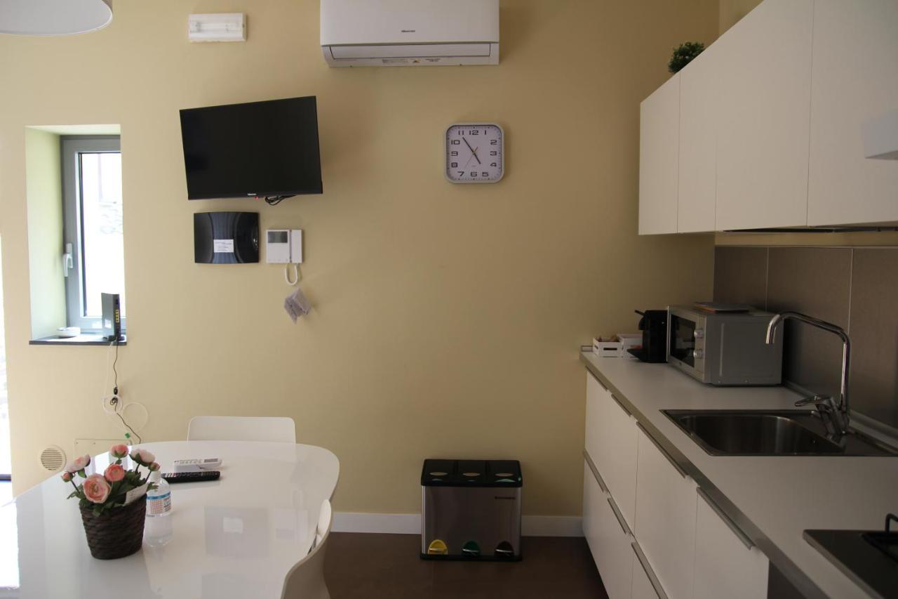 Holiday In Home Suite Archimede Catania Esterno foto